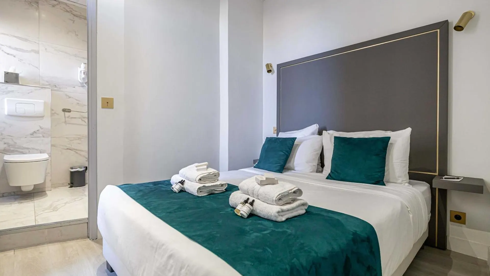 Apartment In Cannes For 2 People